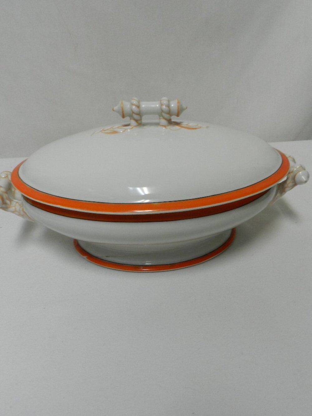 Haviland Limoges France Porcelain Vintage serving bowl w/ lid Tureen